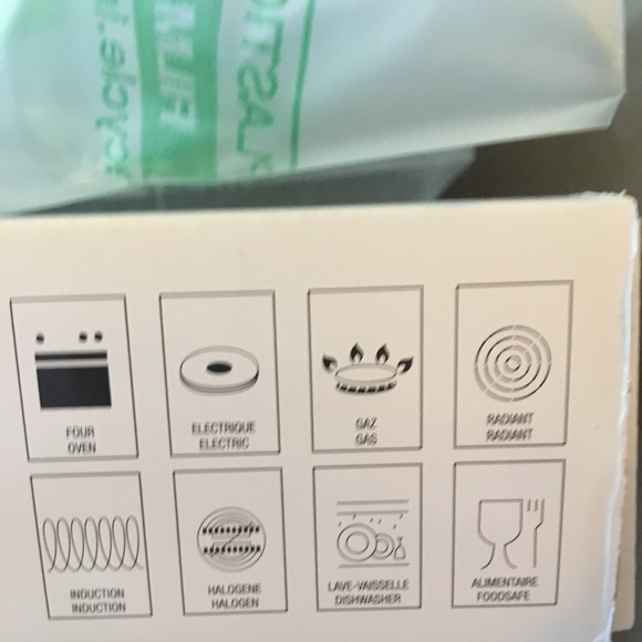 BNIB Staub grill pan black - Picture 3 of 5